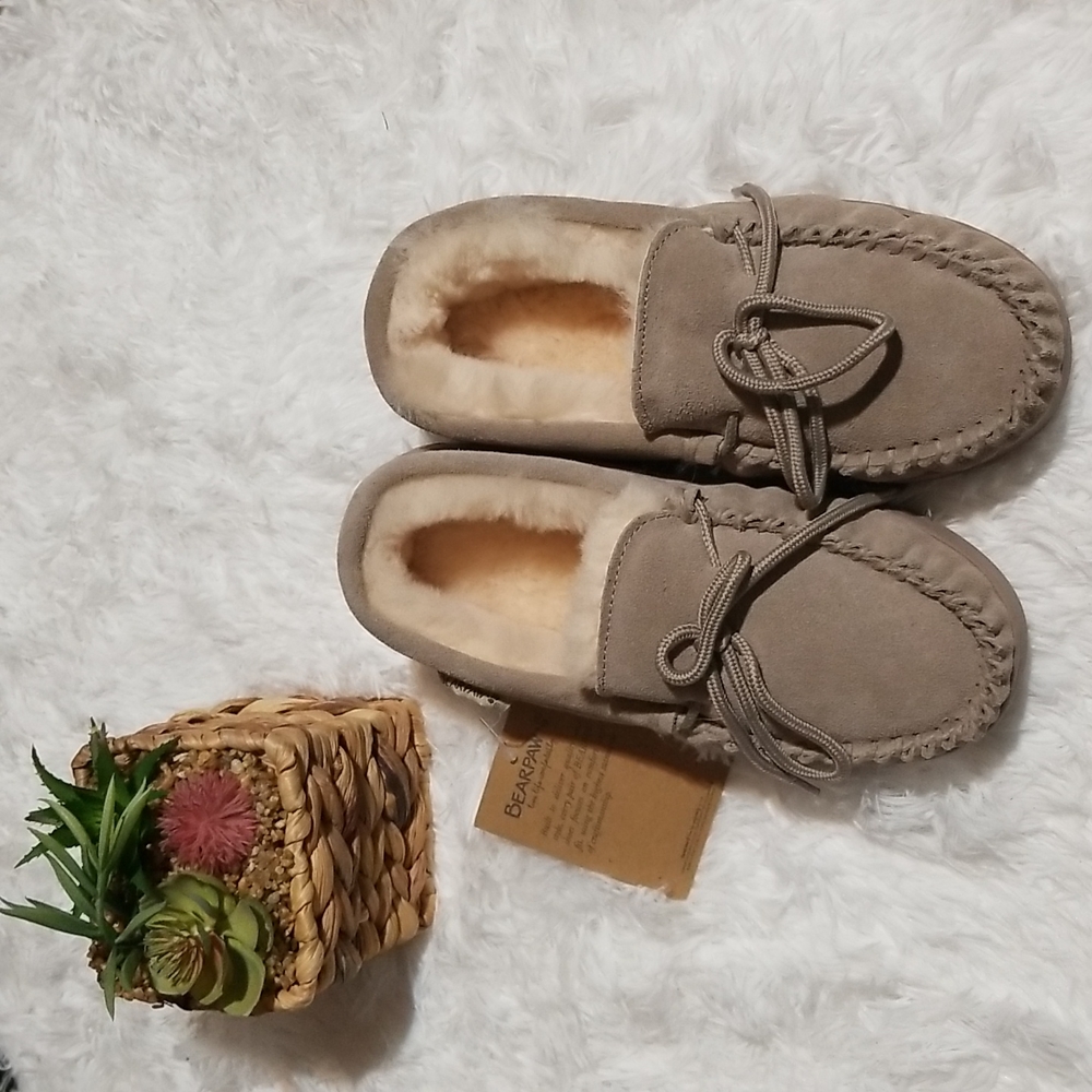 Bearpaw Moc II 2 - Women's Sheepskin Slipper, Size 8